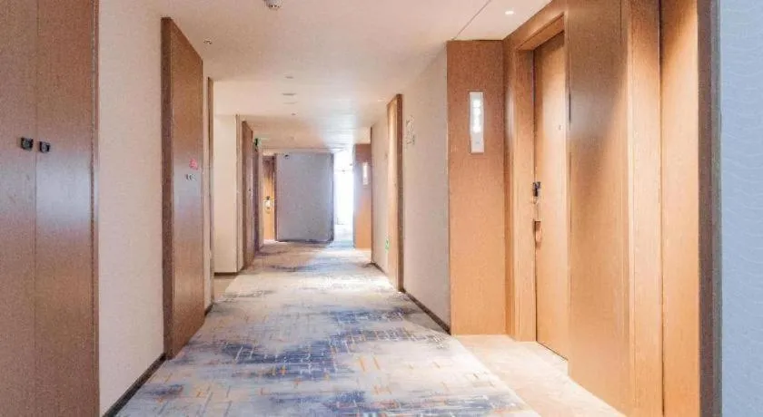 Echarm Hotel Wuhan Keting Polar Ocean World