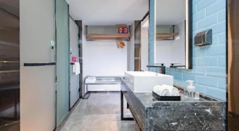 Bed in Echarm Hotel Wuhan Keting Polar Ocean World