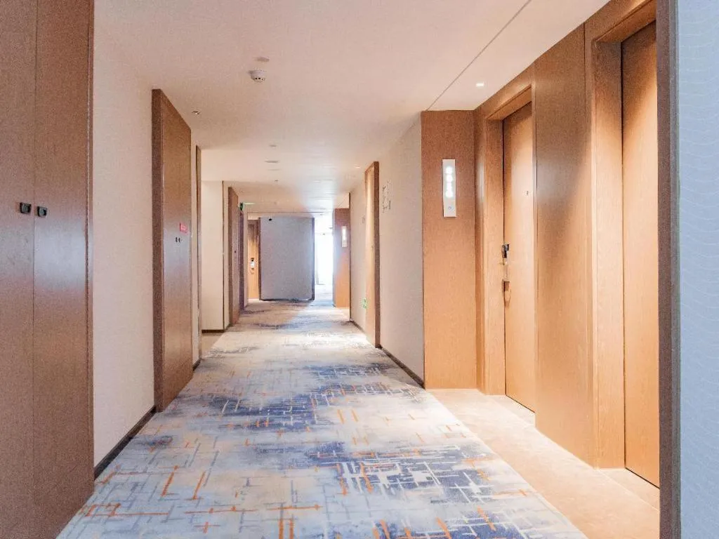 Echarm Hotel Wuhan Keting Polar Ocean World