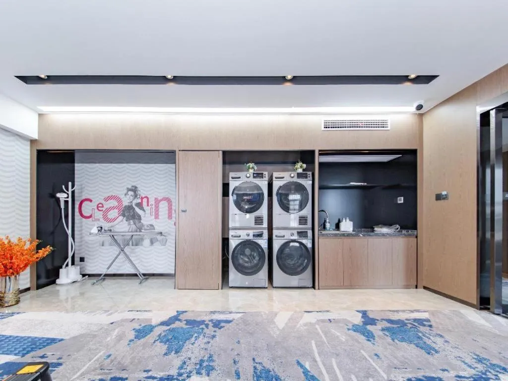 Echarm Hotel Wuhan Keting Polar Ocean World