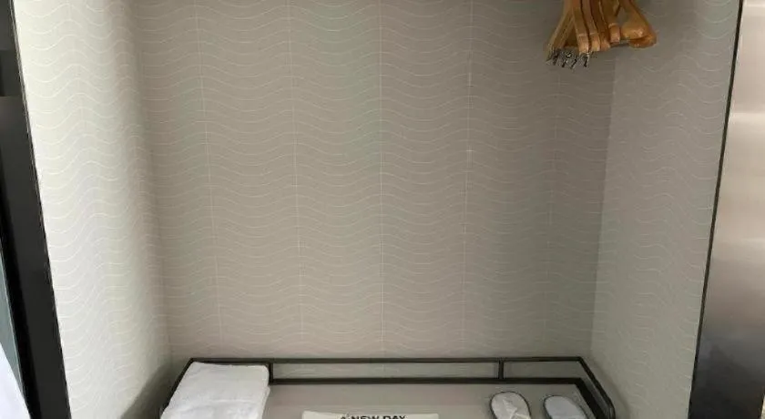 Echarm Hotel Wuhan Keting Polar Ocean World