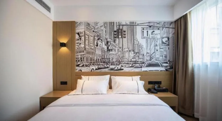 Bed in City Comfort Inn Ezhou Wuyue Plaza