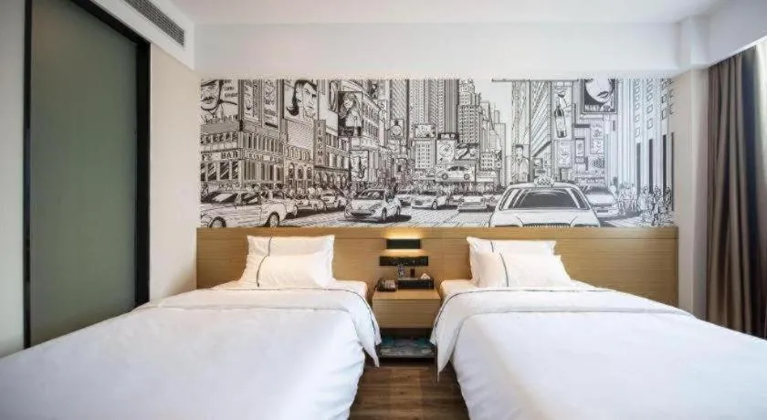 Bed in City Comfort Inn Ezhou Wuyue Plaza