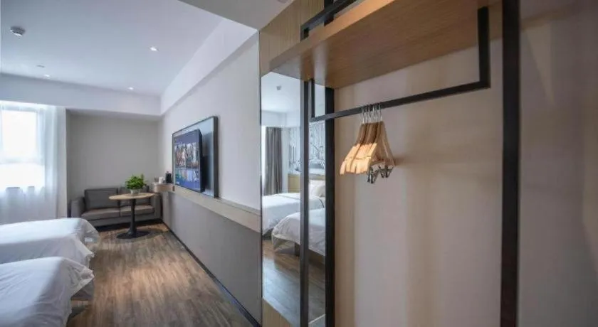 Bed in City Comfort Inn Ezhou Wuyue Plaza