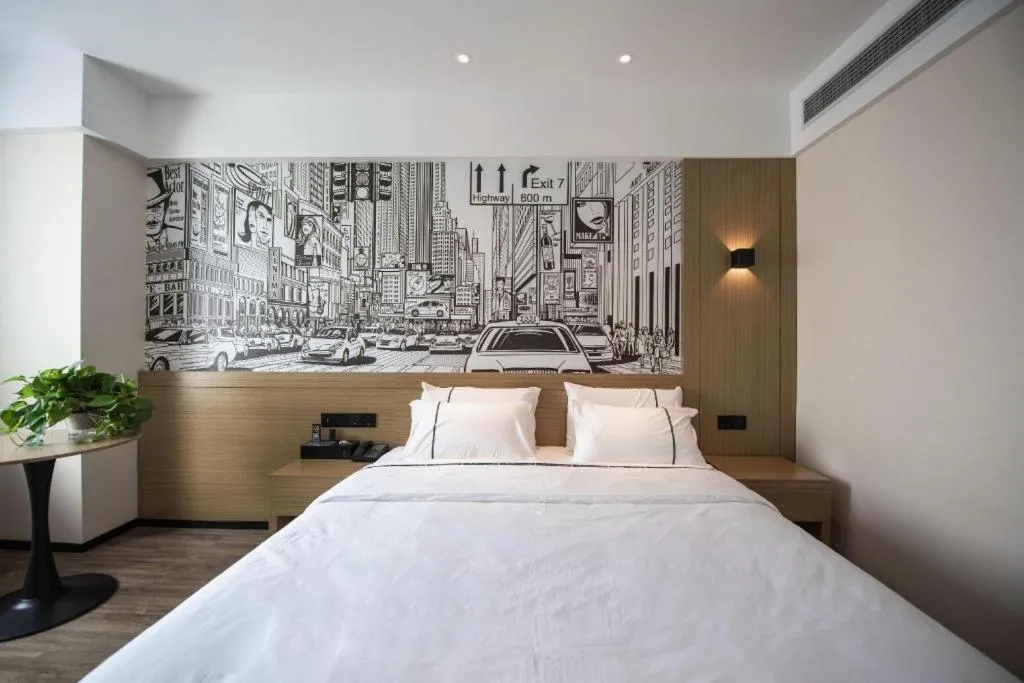 Bed in City Comfort Inn Ezhou Wuyue Plaza