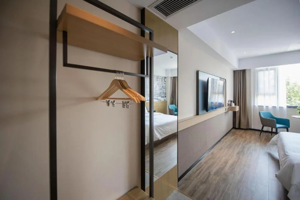 Bed in City Comfort Inn Ezhou Wuyue Plaza