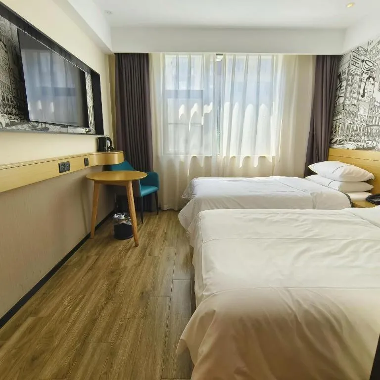 Bed in City Comfort Inn Yichang Zigui Three Gorges Dam Binhu