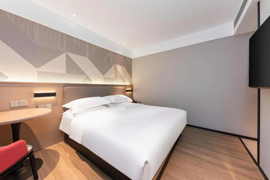 Bed in Borrman Hotel Wuhan First Hospital Hanzheng Street Metro Station