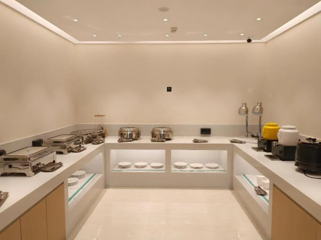 City Comfort Inn Hotel Wuhan Jiufeng Mountain Forest Park