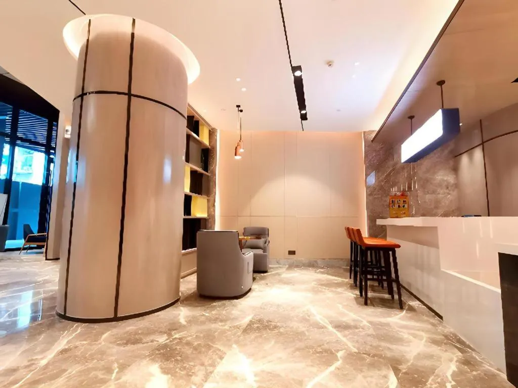 Echarm Hotel Wuhan Gaotie Jianshe 2nd Road Metro Exit