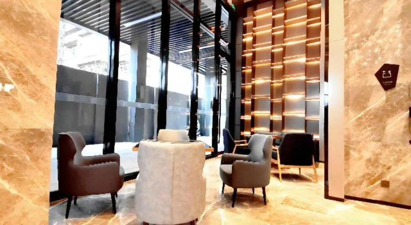 Echarm Hotel Wuhan Gaotie Jianshe 2nd Road Metro Exit