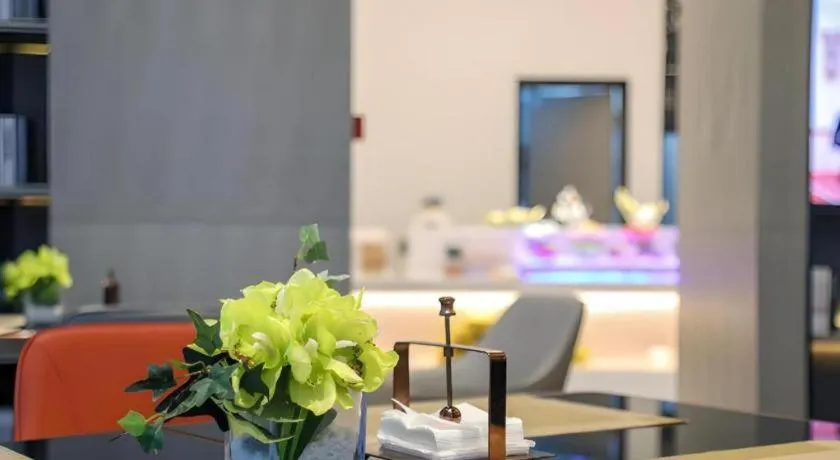 Echarm Hotel Wuhan Gaotie Jianshe 2nd Road Metro Exit