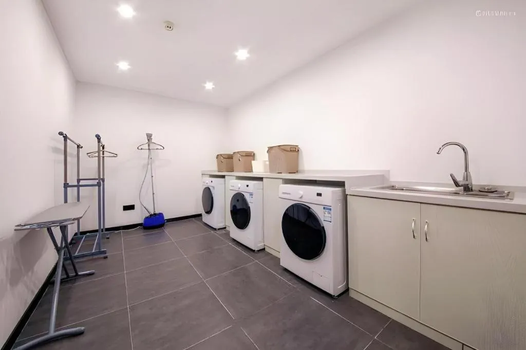 Echarm Hotel Wuhan Gaotie Jianshe 2nd Road Metro Exit