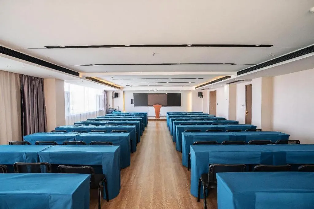 Borrman Hotel Zoucheng Huamaowan Mall