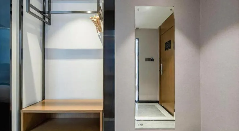 Borrman Hotel Nanning Anji Passenger Station Xijin Metro Station