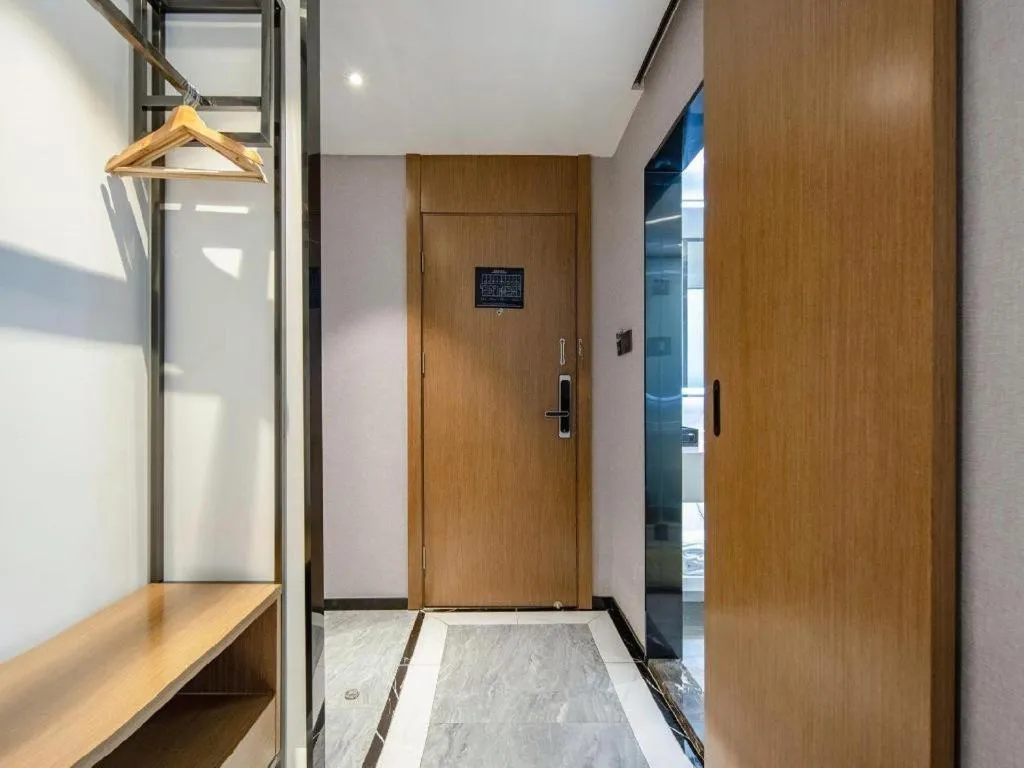 Borrman Hotel Nanning Anji Passenger Station Xijin Metro Station