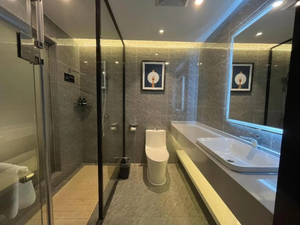 Borrman Hotel Nanning Anji Passenger Station Xijin Metro Station