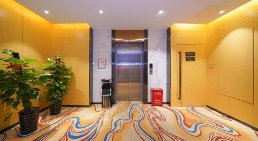 Borrman Hotel Nanning Anji Passenger Station Xijin Metro Station