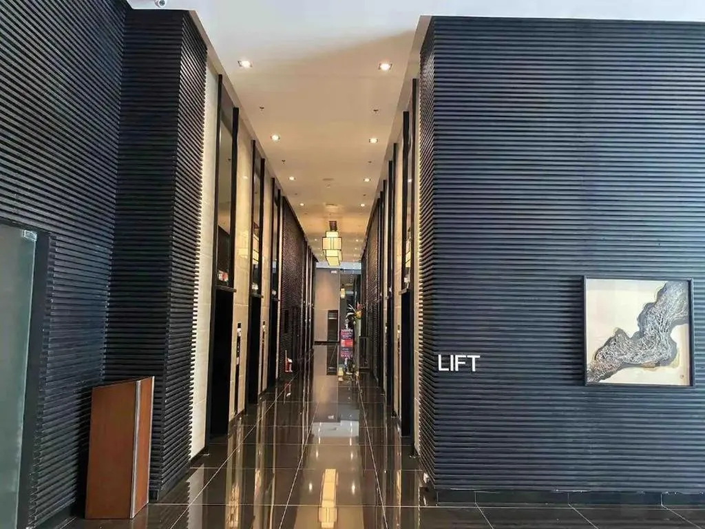 Staycations Up Above 4 Modern 1BR @ Air