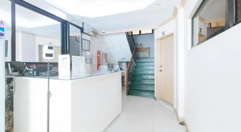 RedDoorz @ P3K Suites Manila