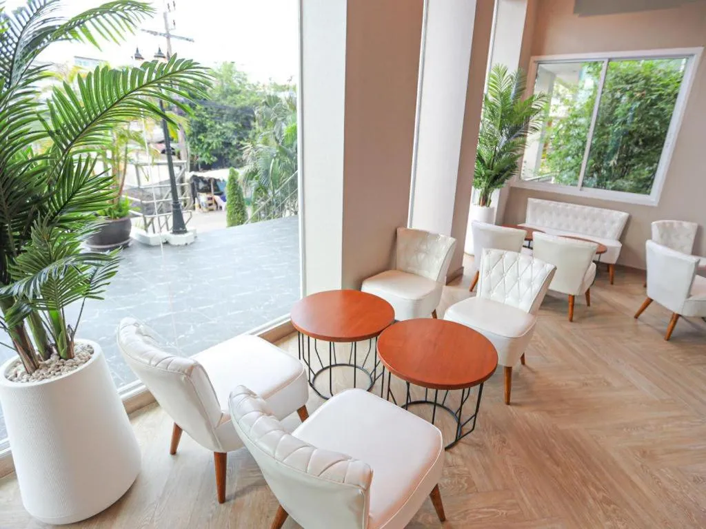 B2 Suan Luang Rama 9 Srinakarin 42 Boutique & Budget Hotel