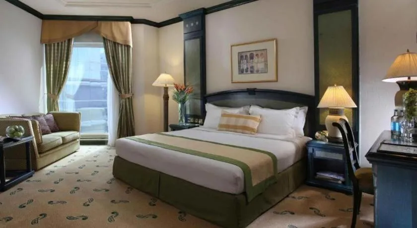 Bed in Knight Castle Hotel