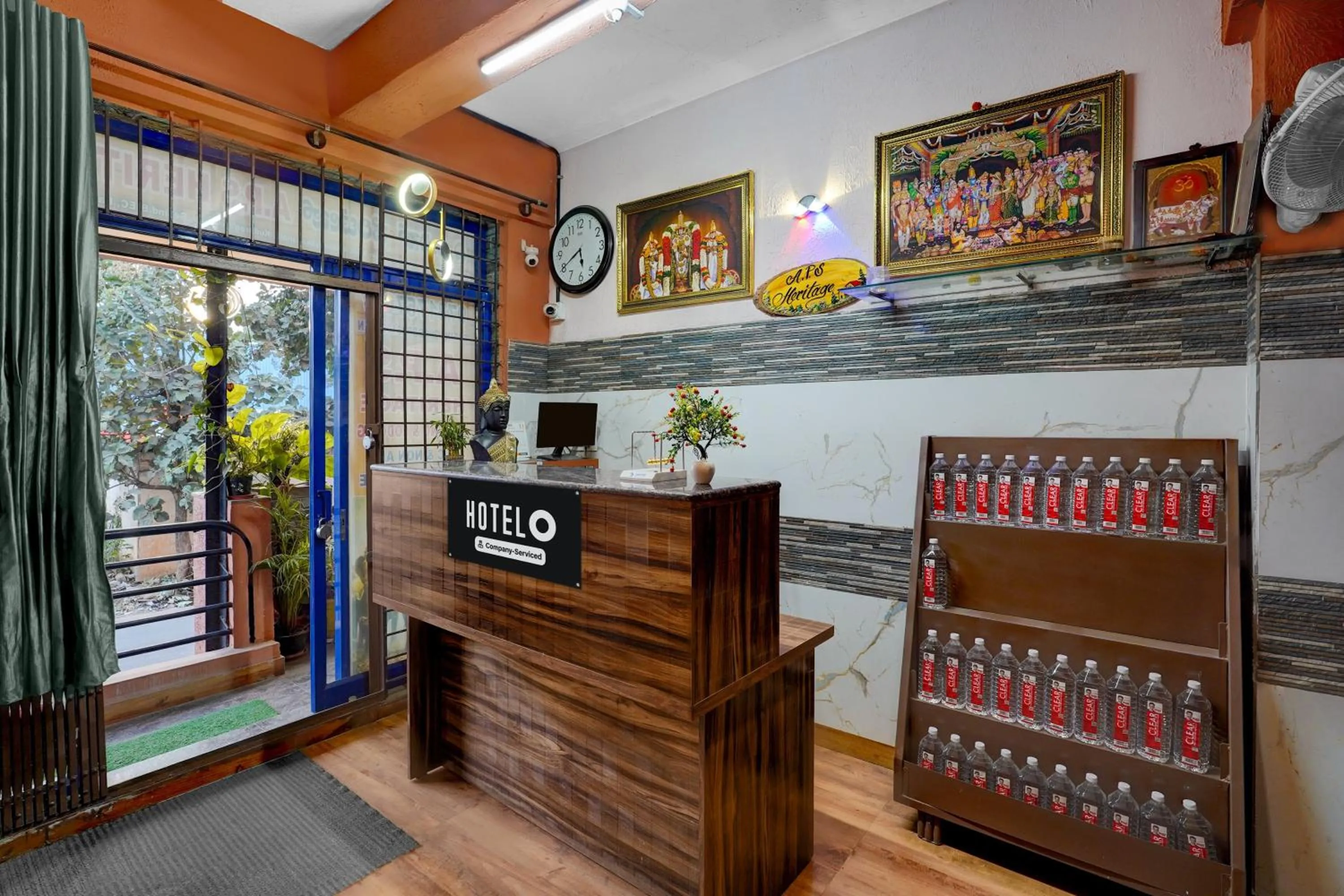 Lobby or reception in Super Hotel O Diamond Street Bangalore Formerly Sri Sai Guru Comfort