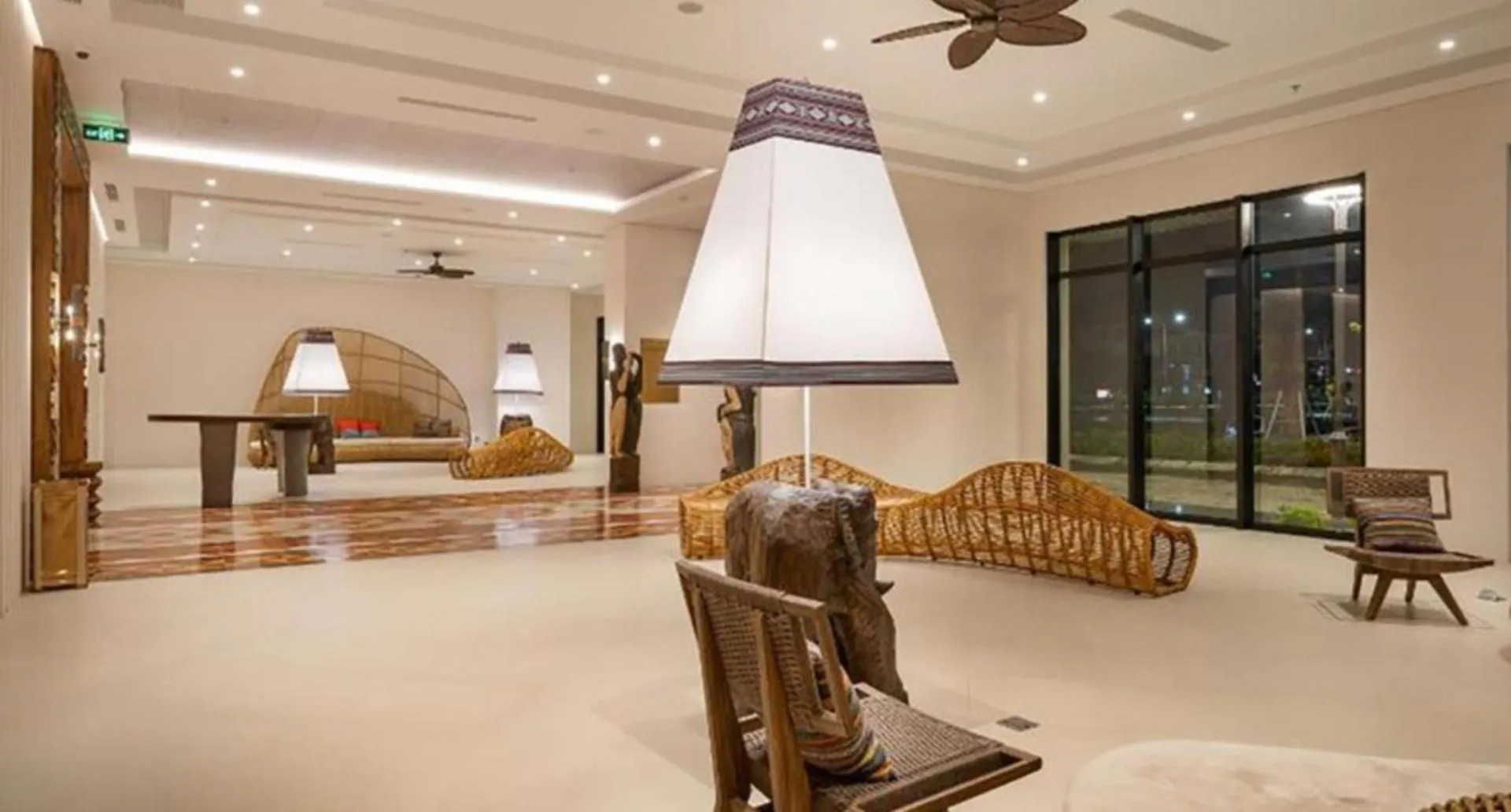 Communal lounge/ TV room in Apec Mandala Hotel & Apartment Tuy Hòa