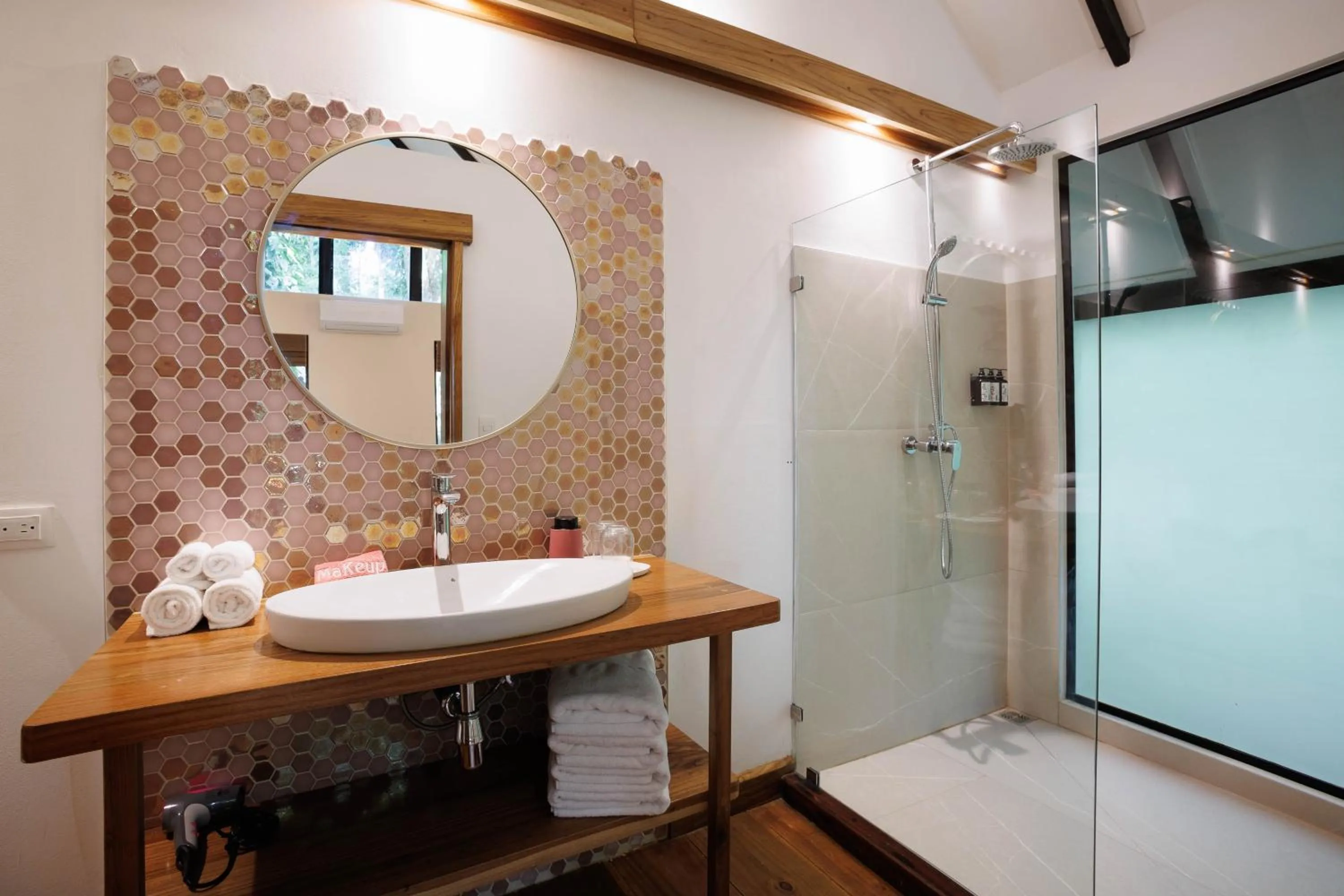 Shower in Almonds & Corals Boutique Hotel