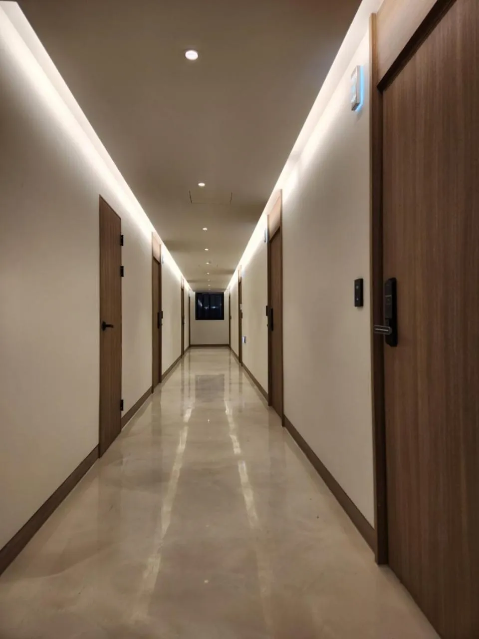 Hound Hotel Jeonju Deokjin