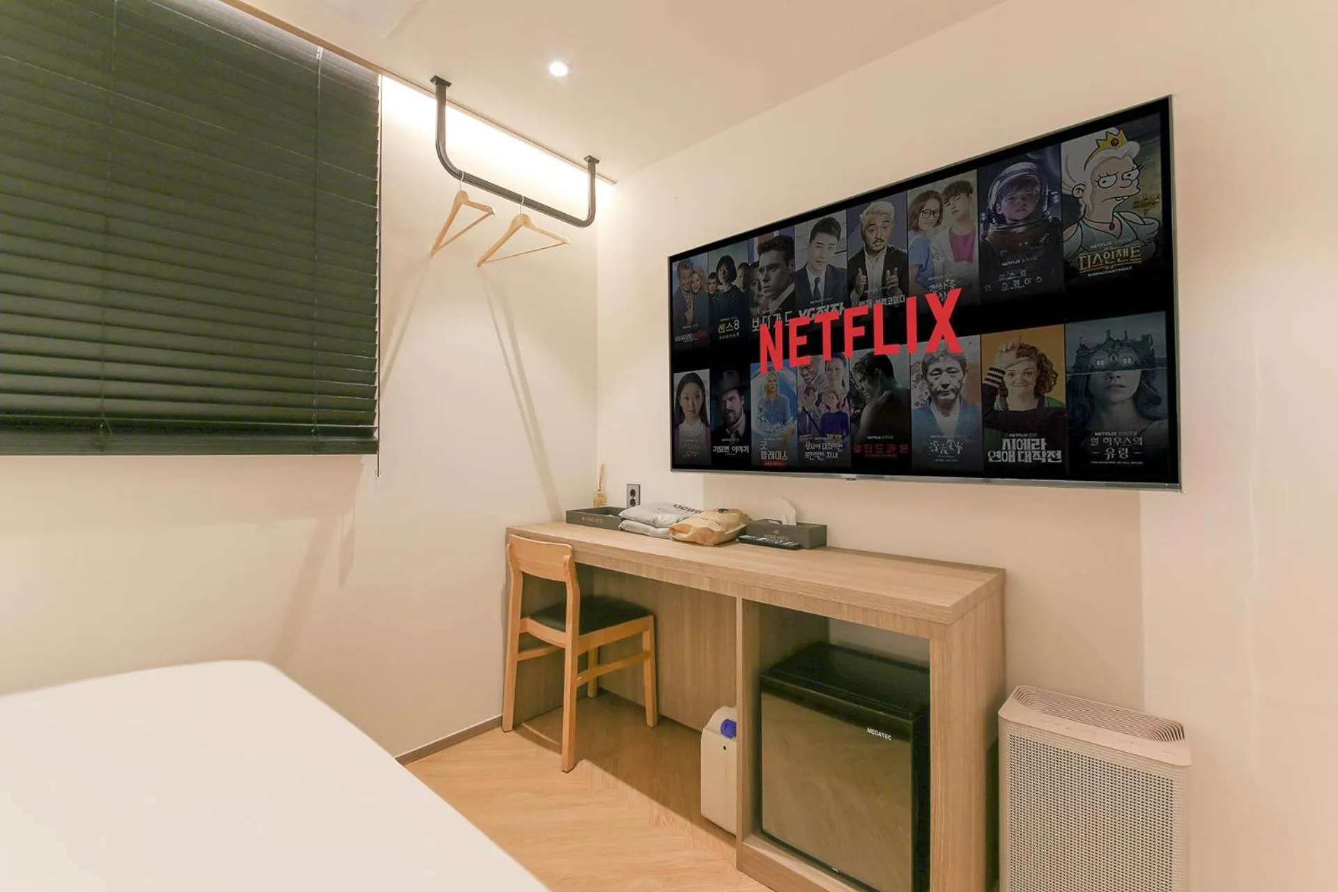 TV and multimedia, Bed in Hound Hotel Jeonju Deokjin