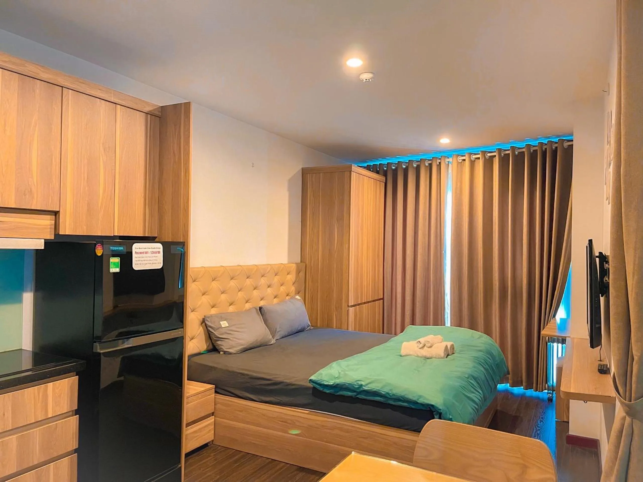 Bed in WINDY LAKEVIEW STUDIO HA NOI