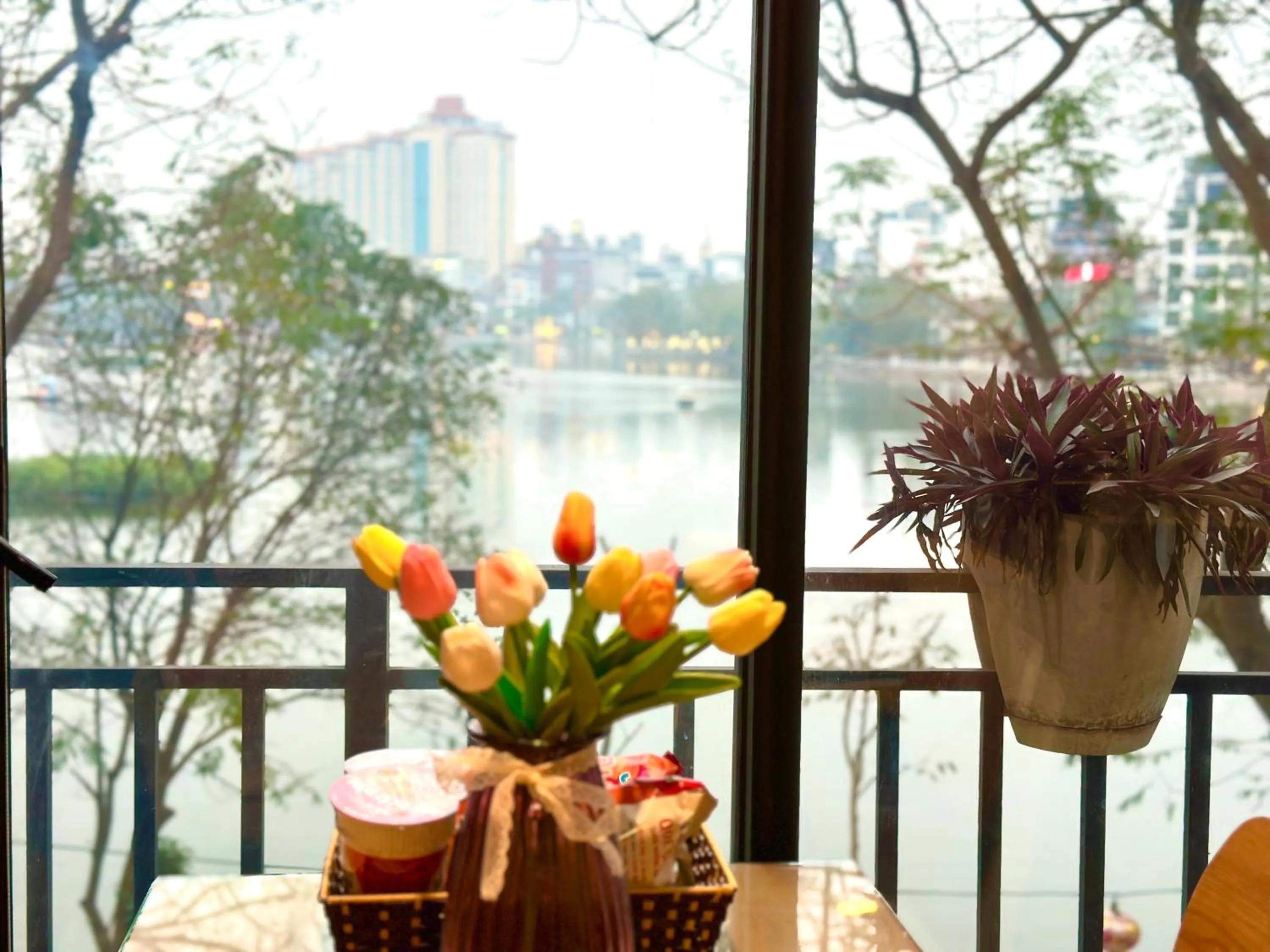 WINDY LAKEVIEW STUDIO HA NOI