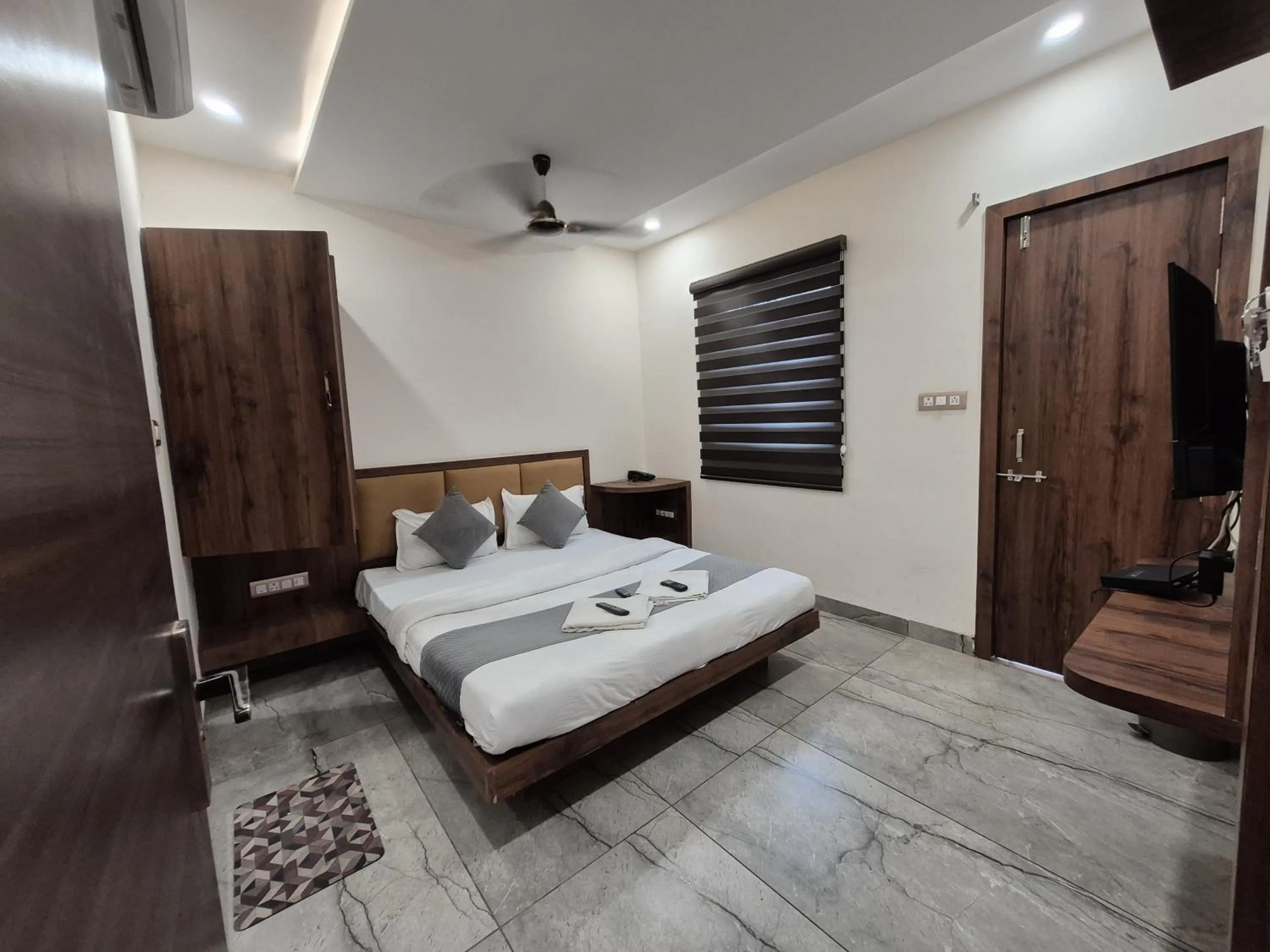 Bed in Hotel PRAKASHAM