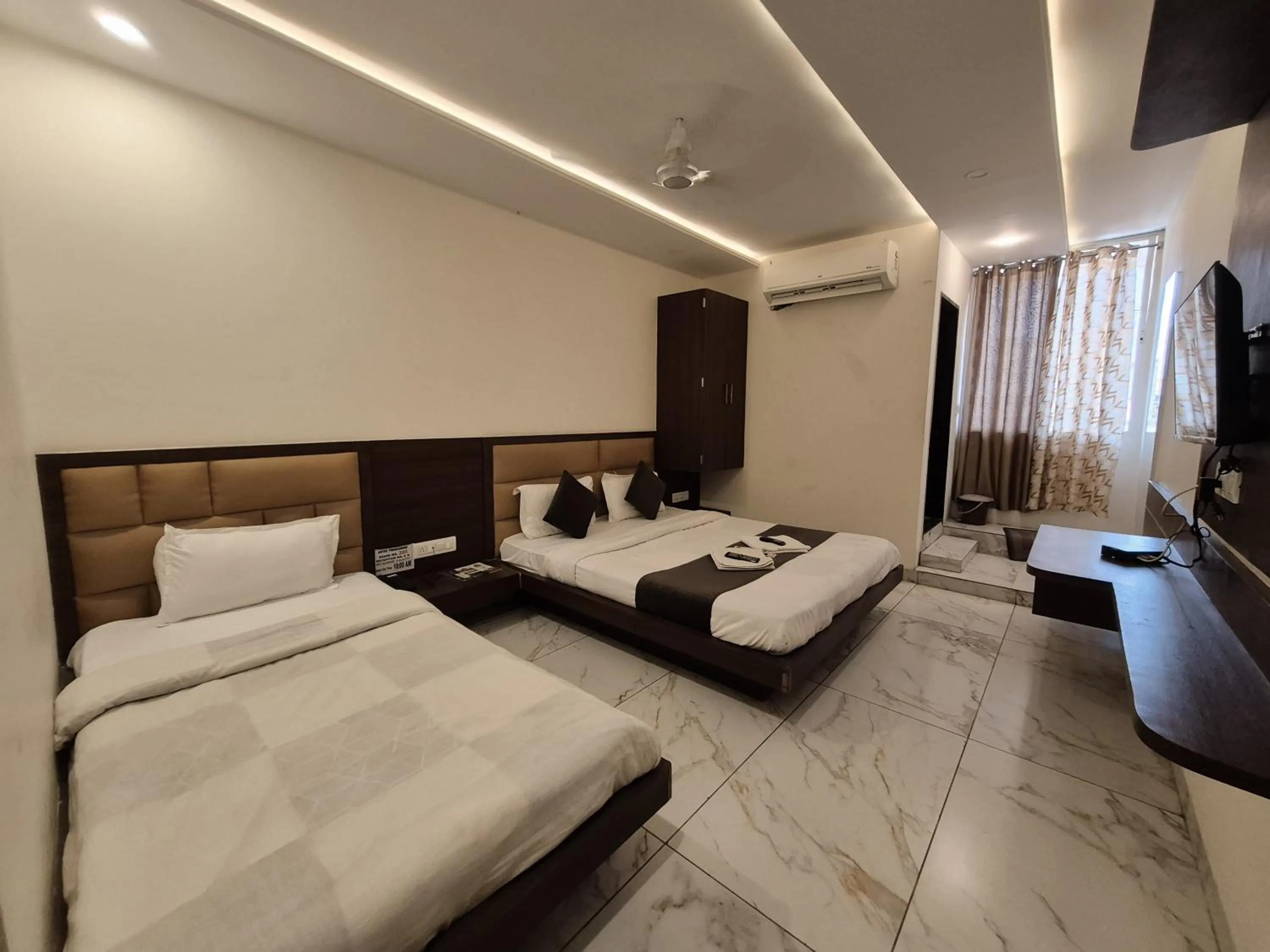 Bed in Hotel PRAKASHAM