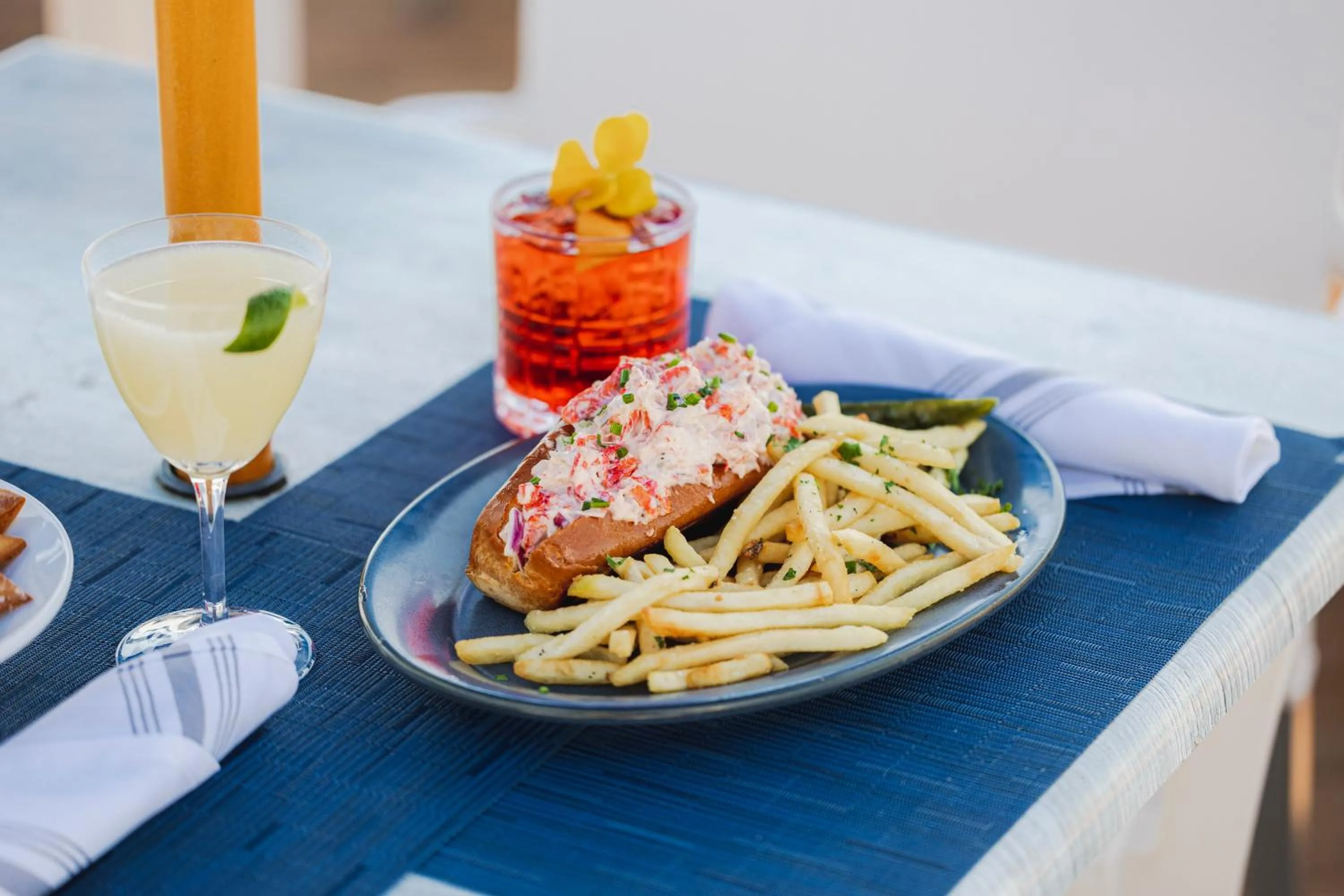 Restaurant/places to eat in Danfords Hotel & Marina