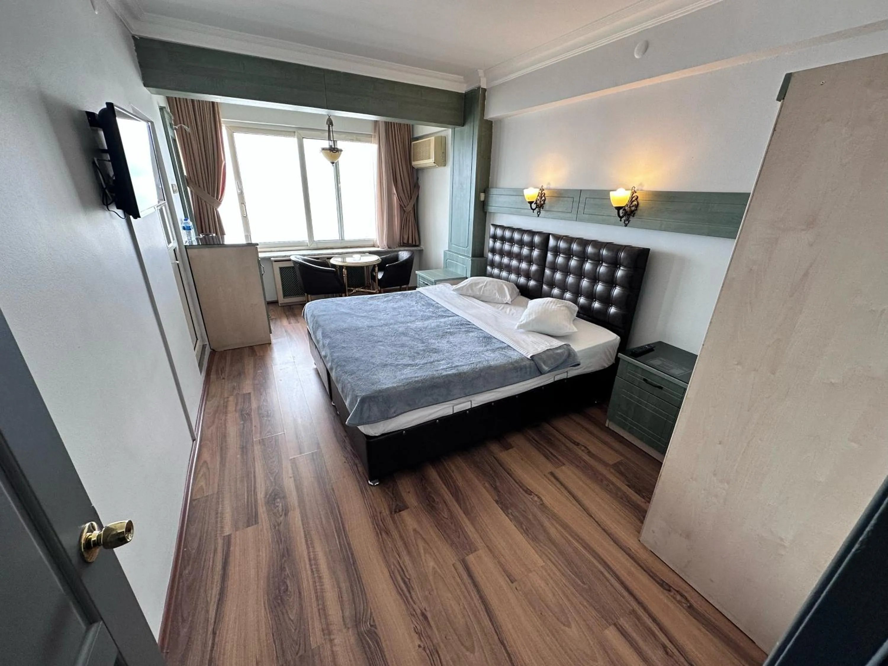 Double Room with Sea View in Karamürsel Mohti Otel Fitness Organizasyon