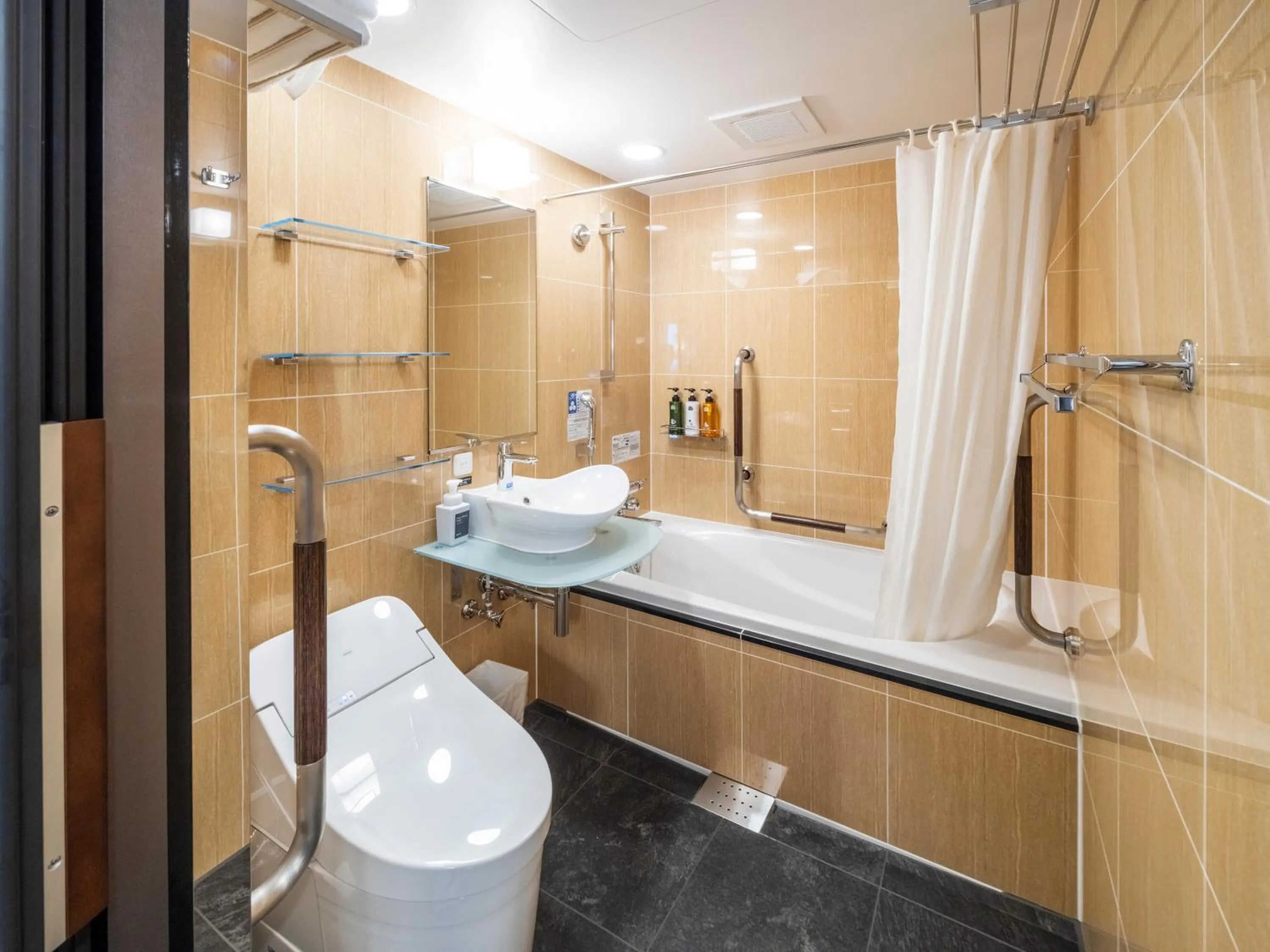 Bathroom in APA Hotel AkihabaraSuehirocho Ekimae -Electric Town-