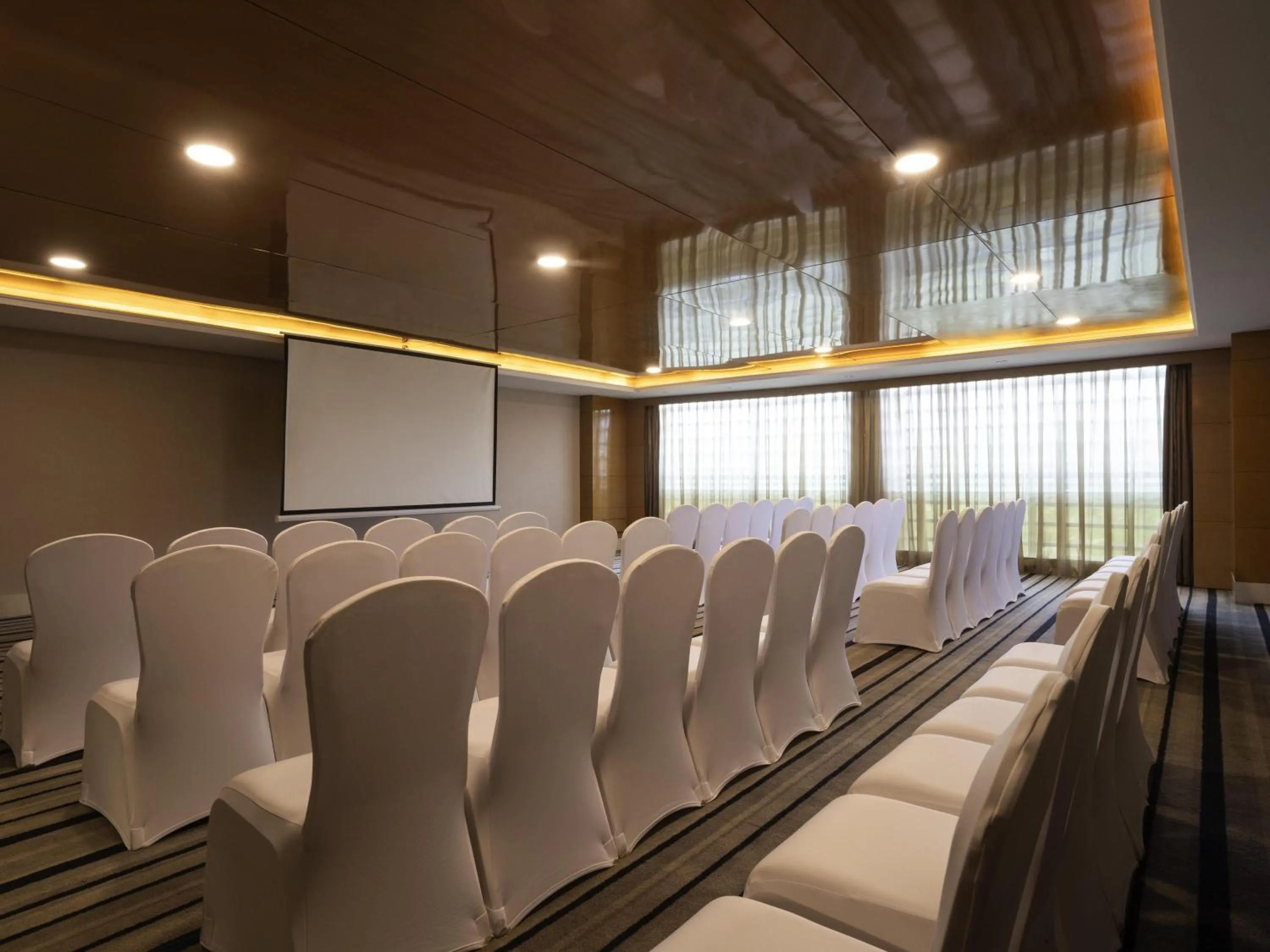 Meeting/conference room in Pullman Foshan Shunde