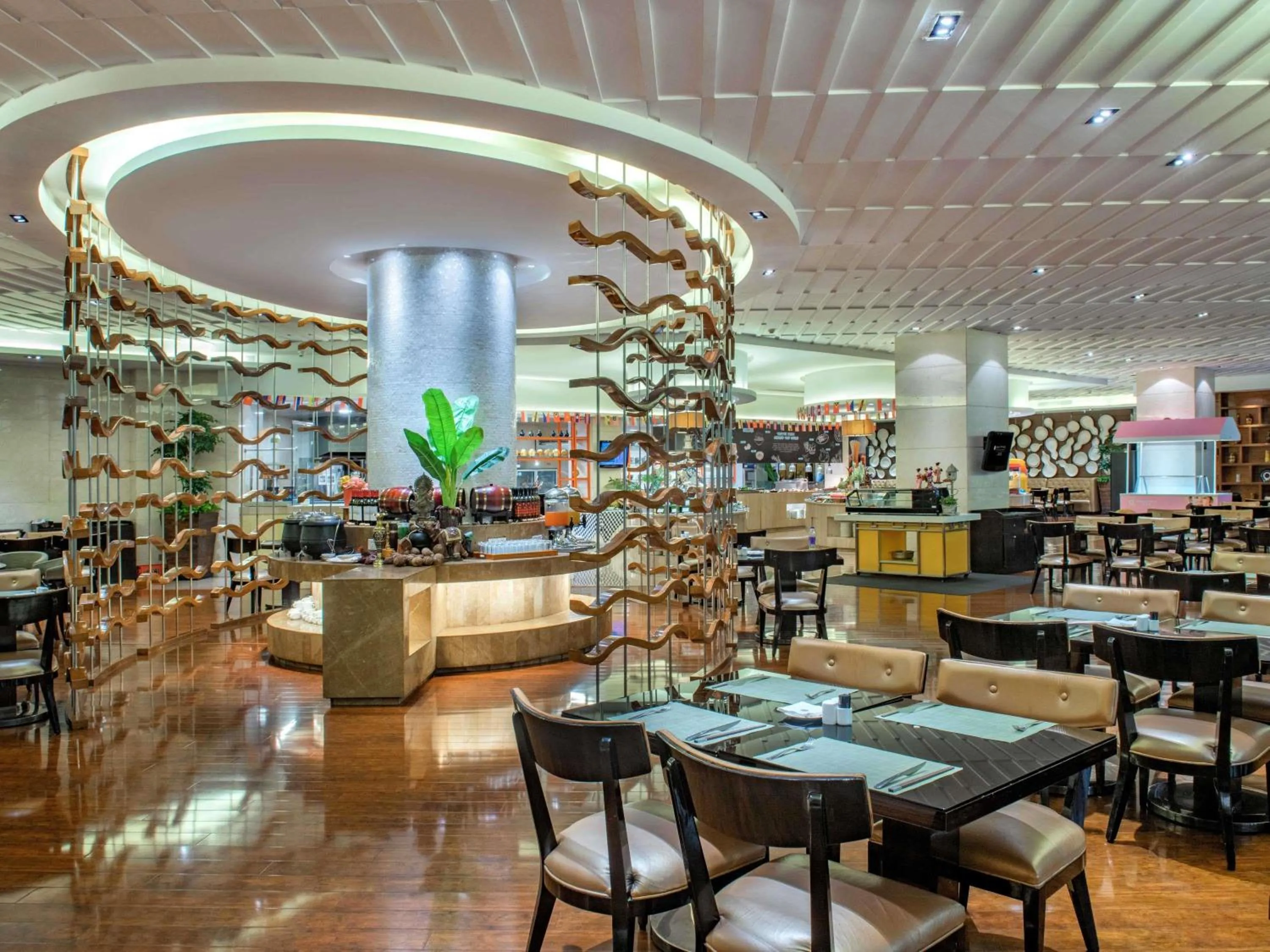 Restaurant/places to eat in Pullman Foshan Shunde