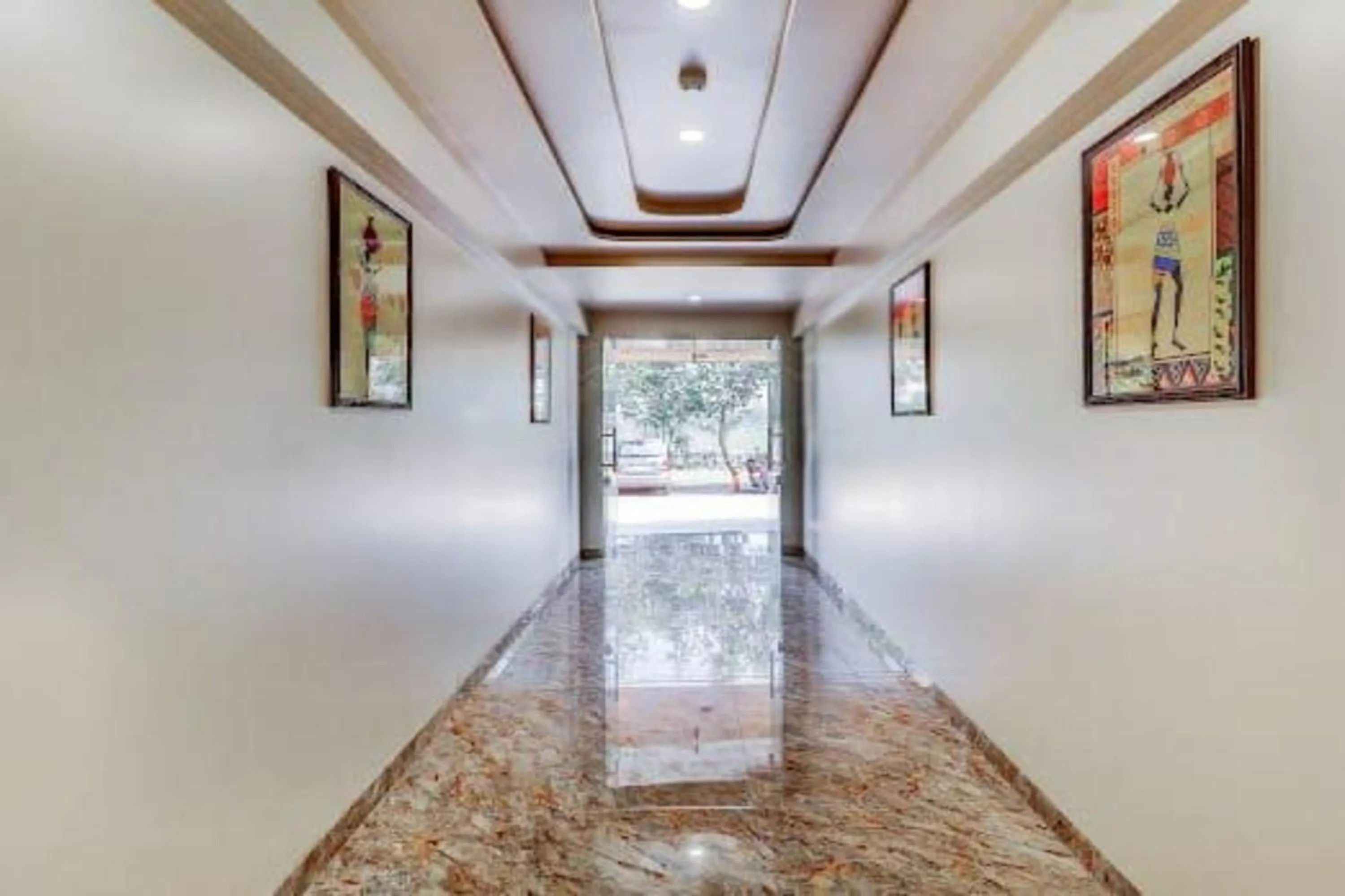 Restaurant/places to eat in Hotel Apratim Lodging & Boarding