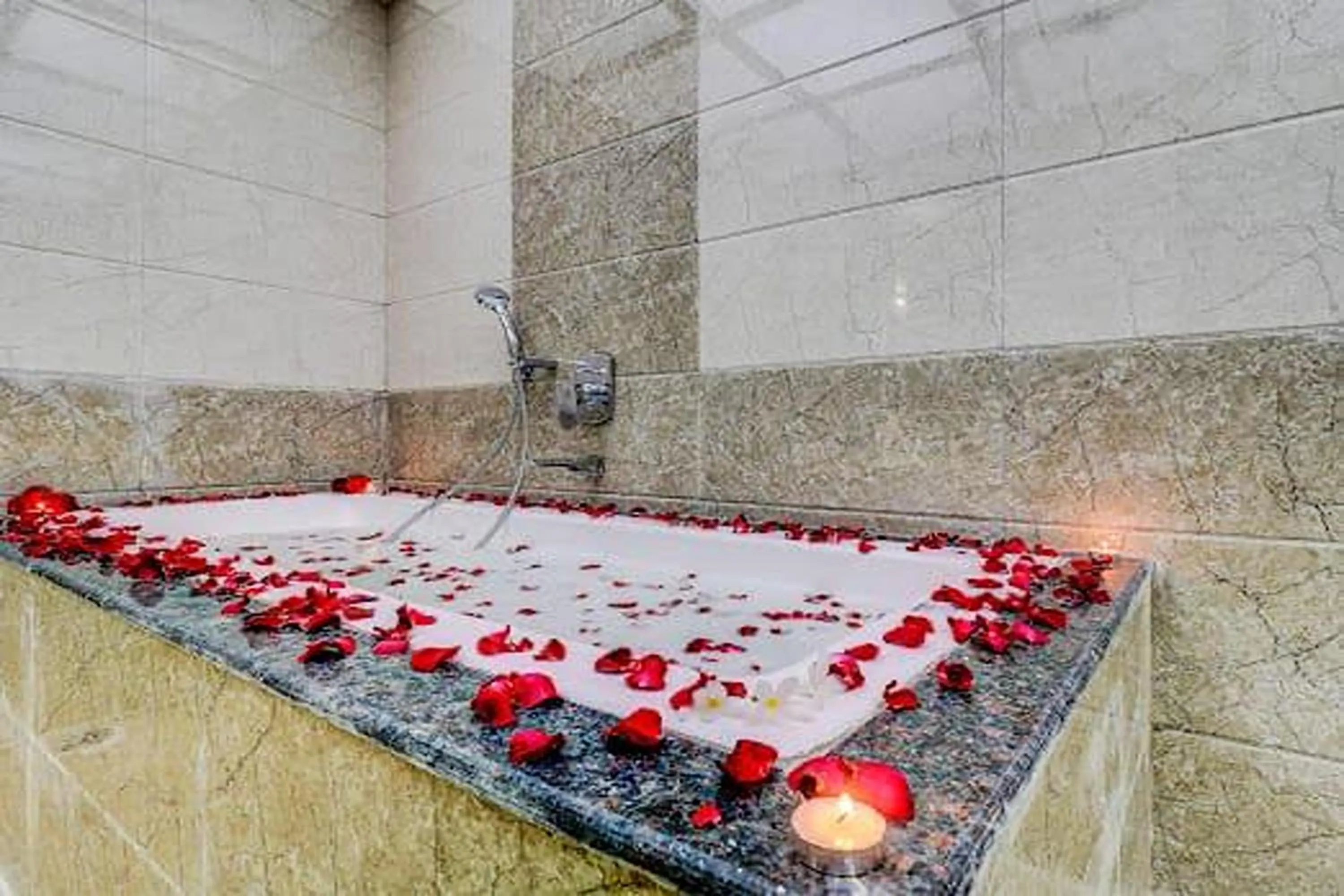 Bathroom in Hotel Apratim Lodging & Boarding