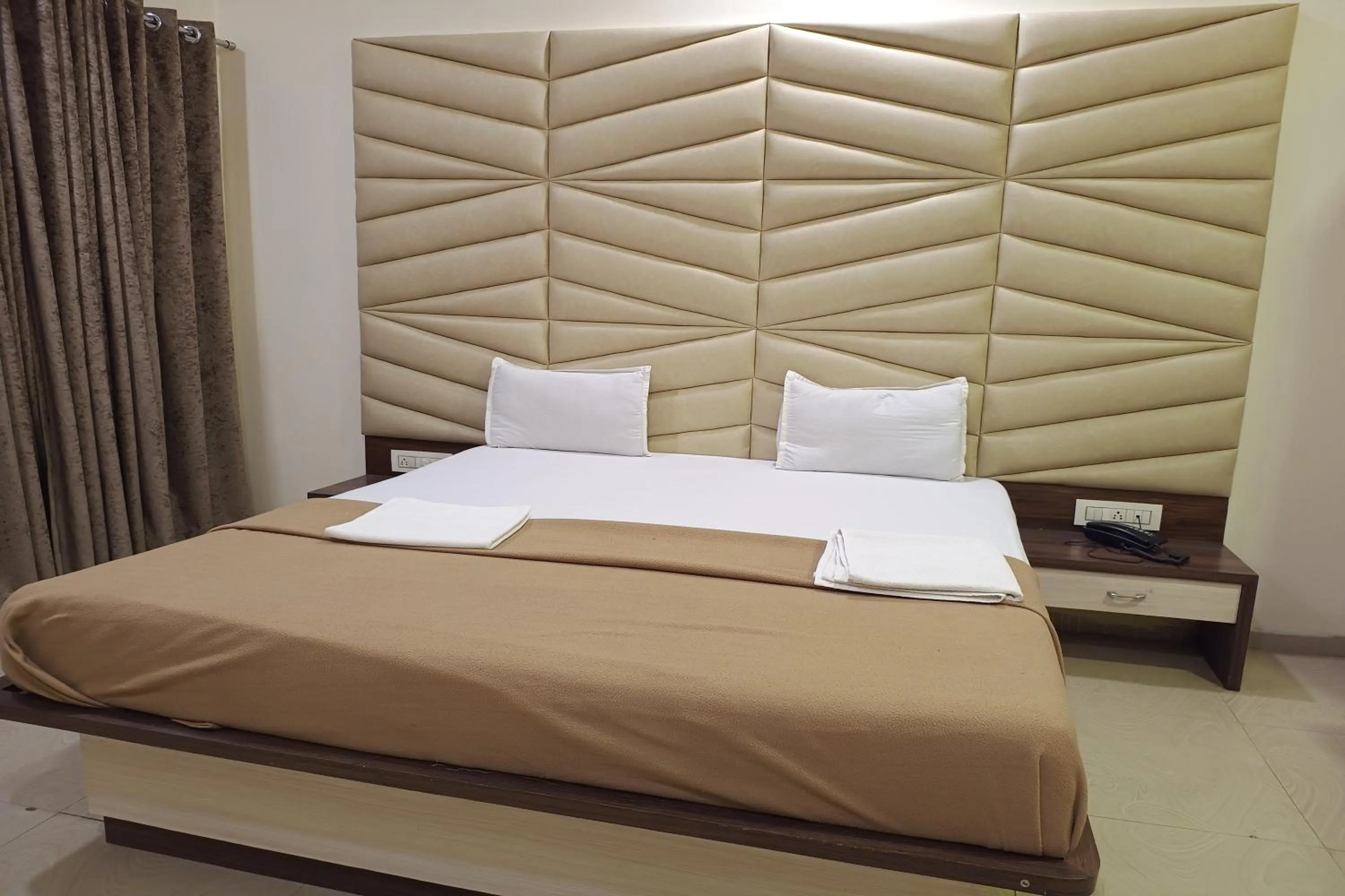 Bedroom, Bed in Hotel Apratim Lodging & Boarding