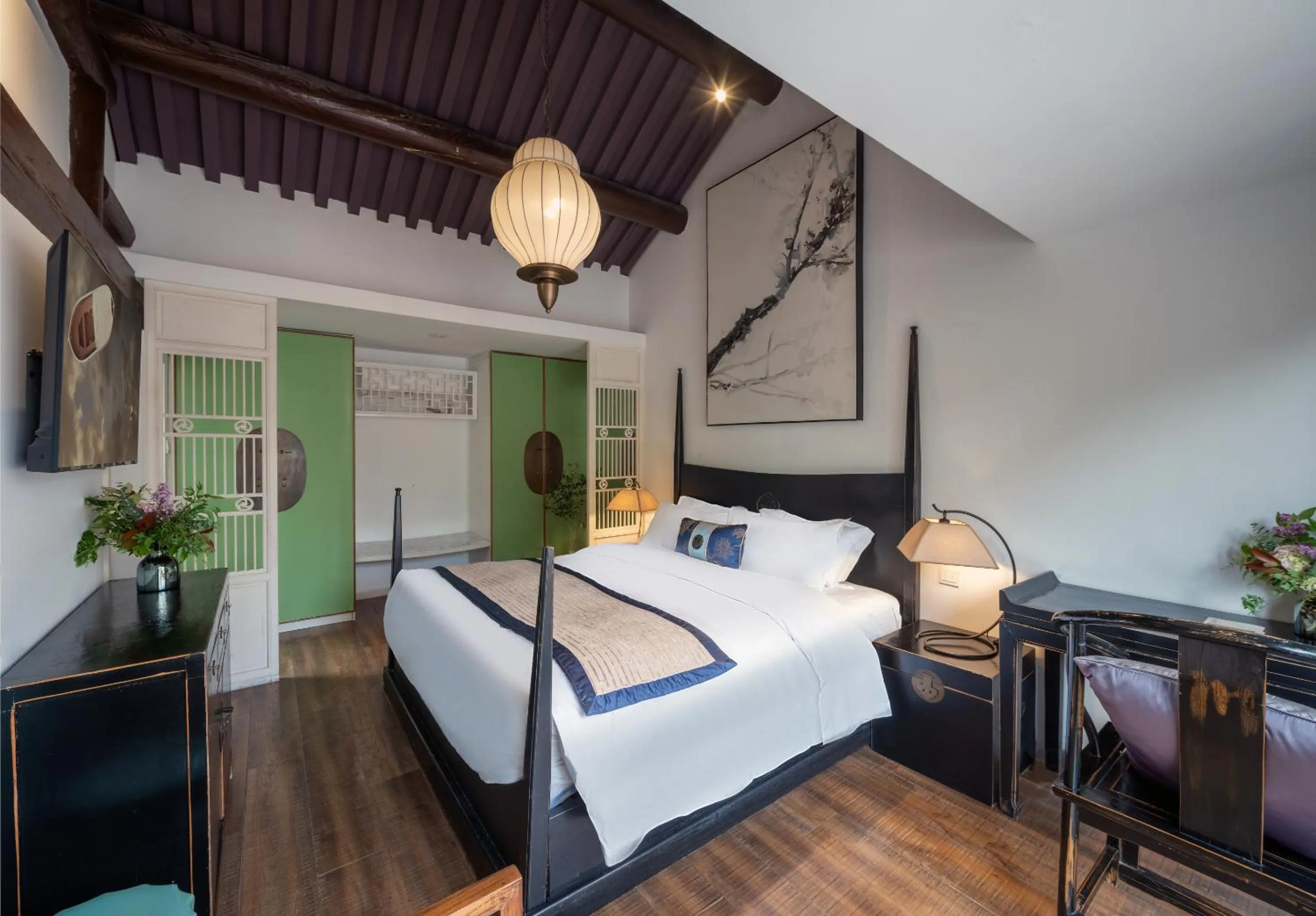 Bed in Beijing Le Zai Nan Luo Gu Xiang Wang Fu Jing Forbidden City Courtyard Hotel&Free laundry service&Free coffee &Paid Dumpling experience service