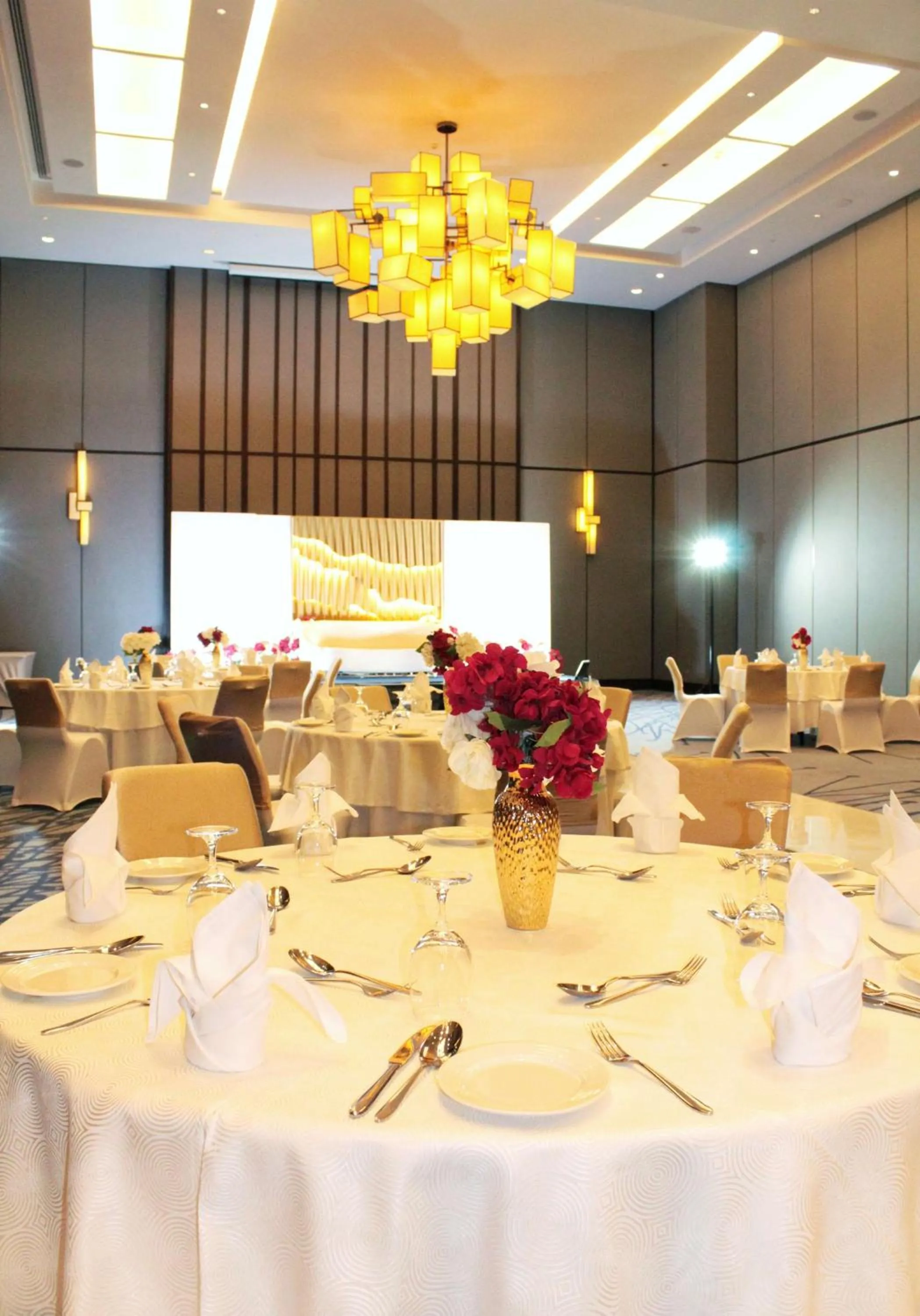 wedding in Radisson Collection Muscat, Hormuz Grand