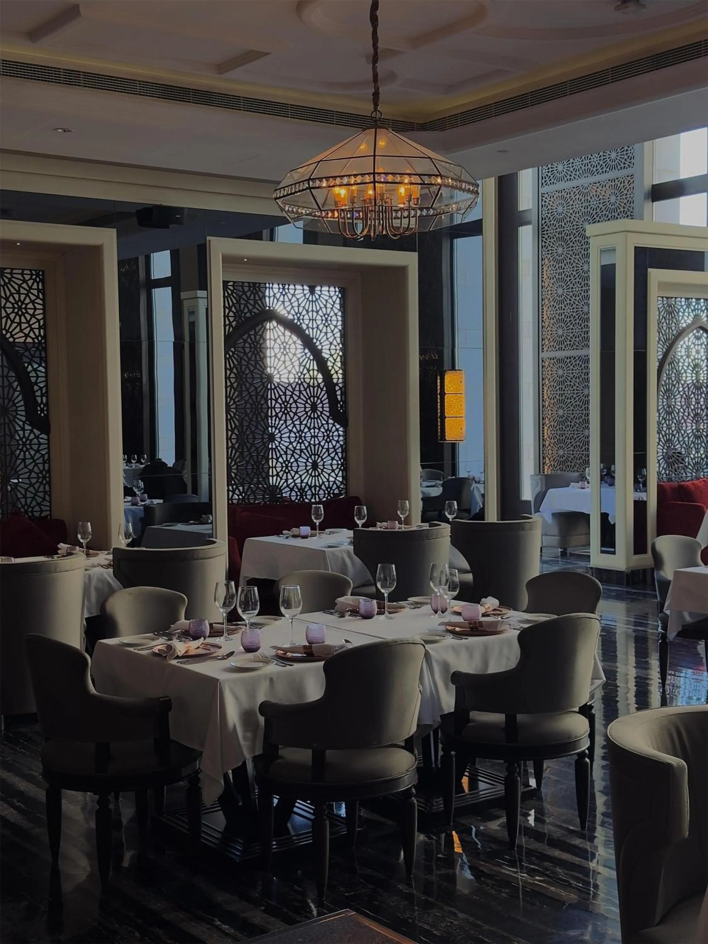 Restaurant/places to eat in Radisson Collection Muscat, Hormuz Grand
