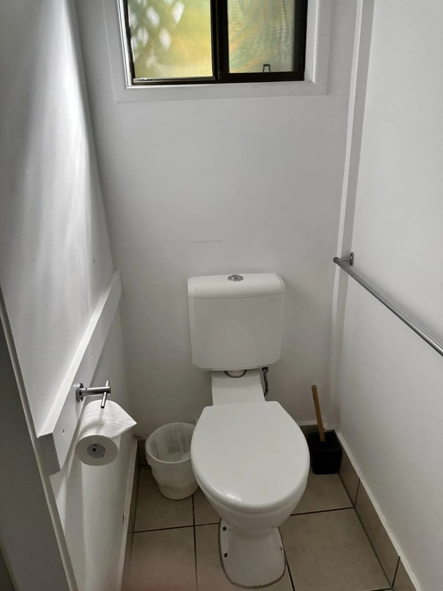 Toilet in Cool Palms Motel