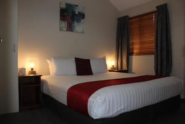 Bedroom, Bed in Gladstone Motel