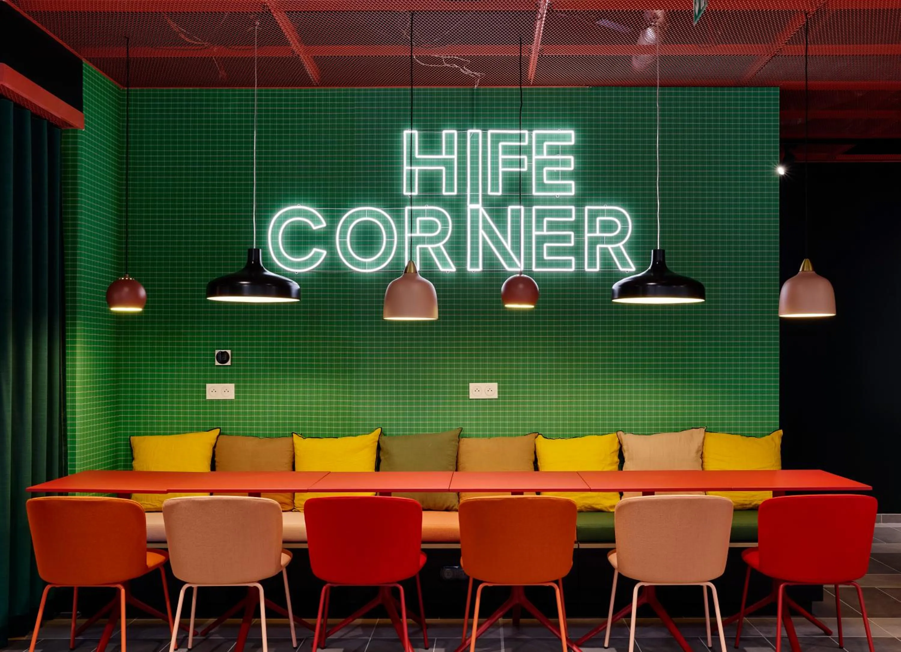 Restaurant/places to eat in Hife Paris Issy Porte de Versailles