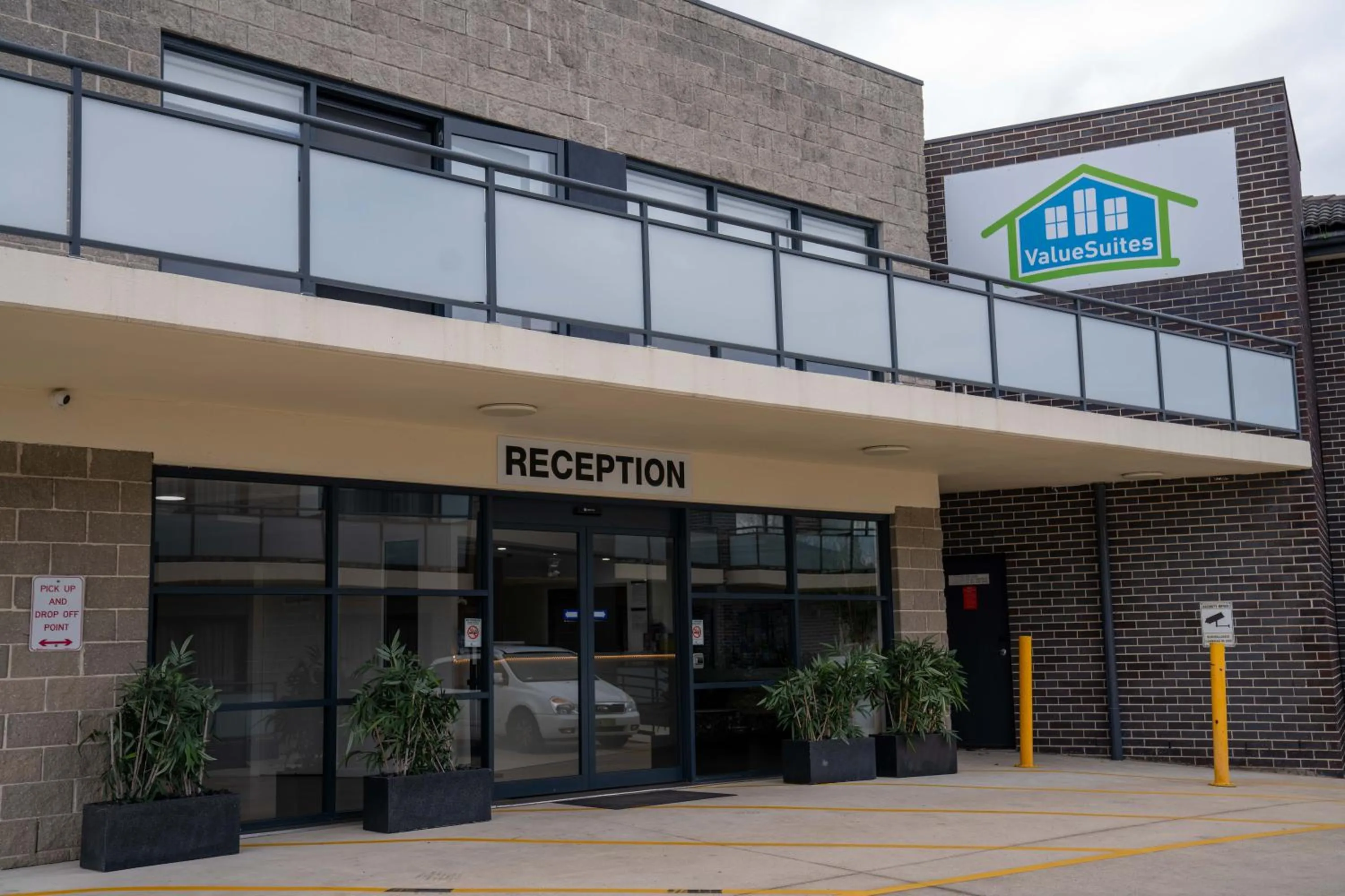 Lobby or reception in Value Suites Penrith